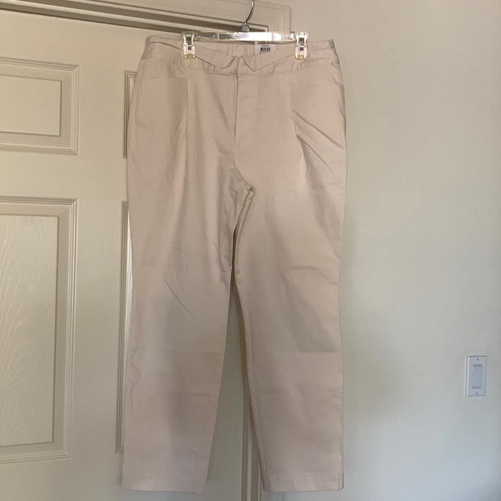 I-N-C International Concepts ivory colored jeans size 16. Brand new